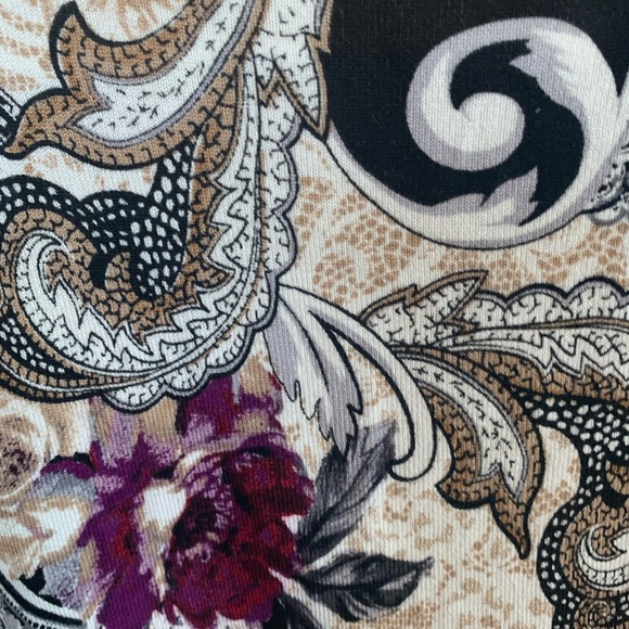 Beautiful Cardigan - Picture 3 of 3